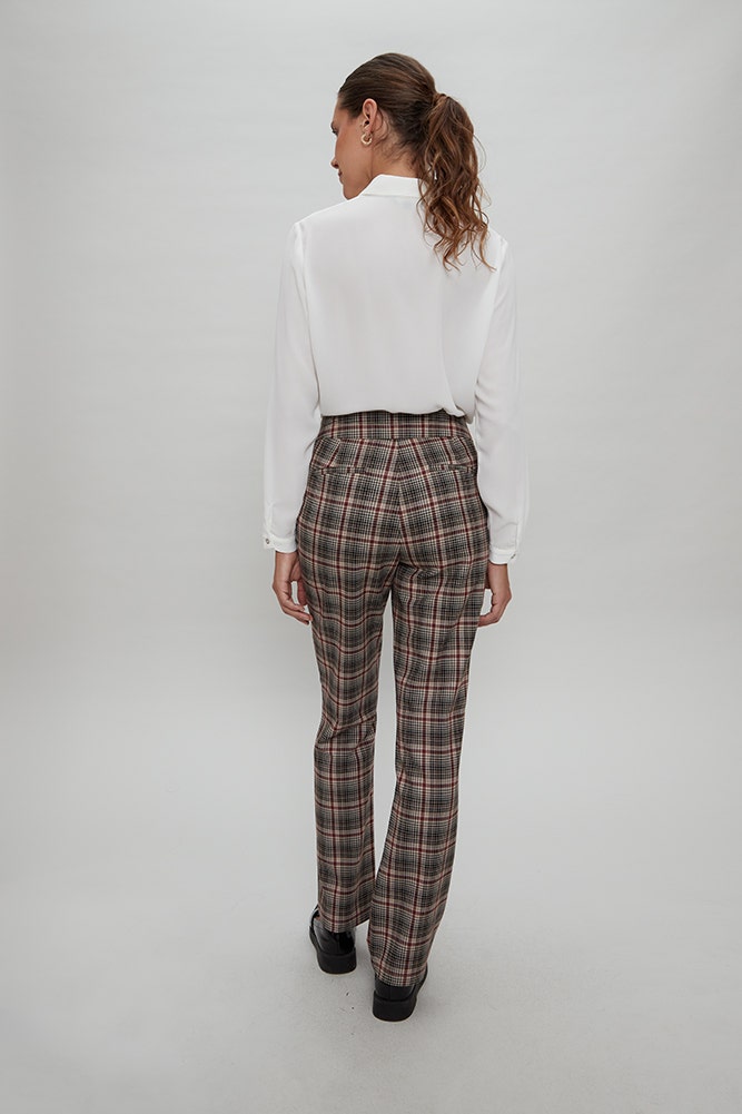 PANTALON ESTAMPADO ESCOCES 