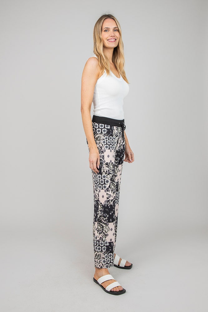 PANTALON DE LYCRA ESTAMPADO