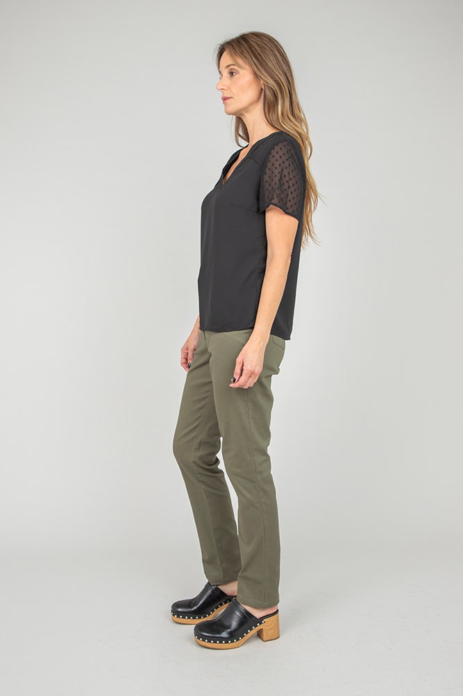 BLUSA CREPE Y TEXTURA LUNARES 