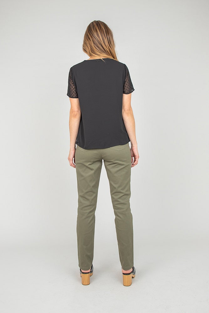 BLUSA CREPE Y TEXTURA LUNARES 