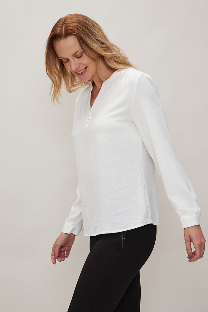 BLUSA LISA DE POLYESTER
