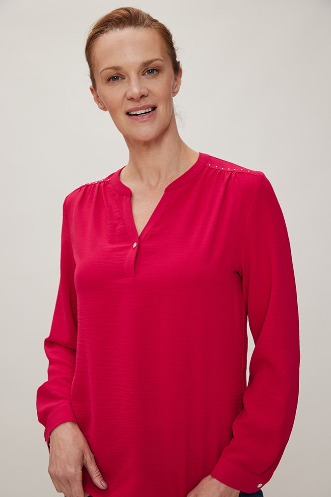 BLUSA LISA DE POLYESTER