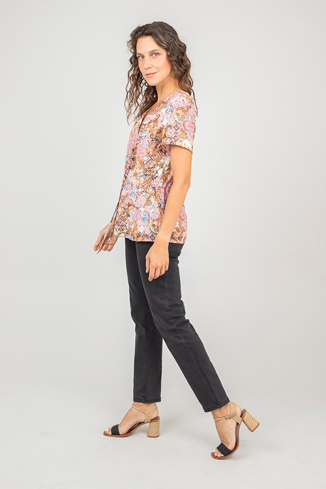BLUSA DE POLYESTER ESTAMPADA
