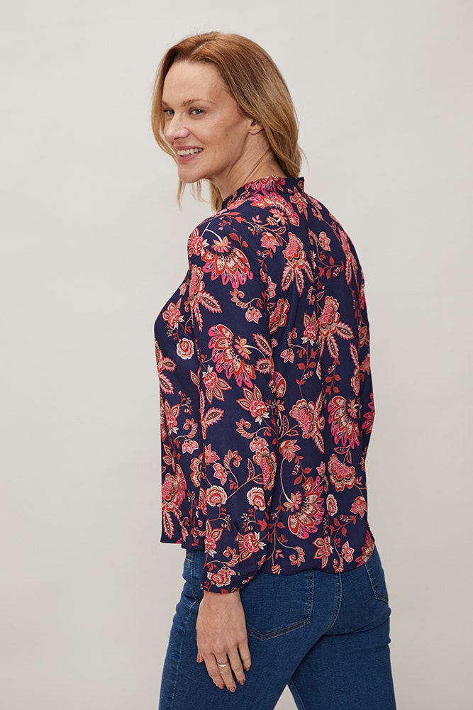 BLUSA DE POLYESTER ESTAMPADA