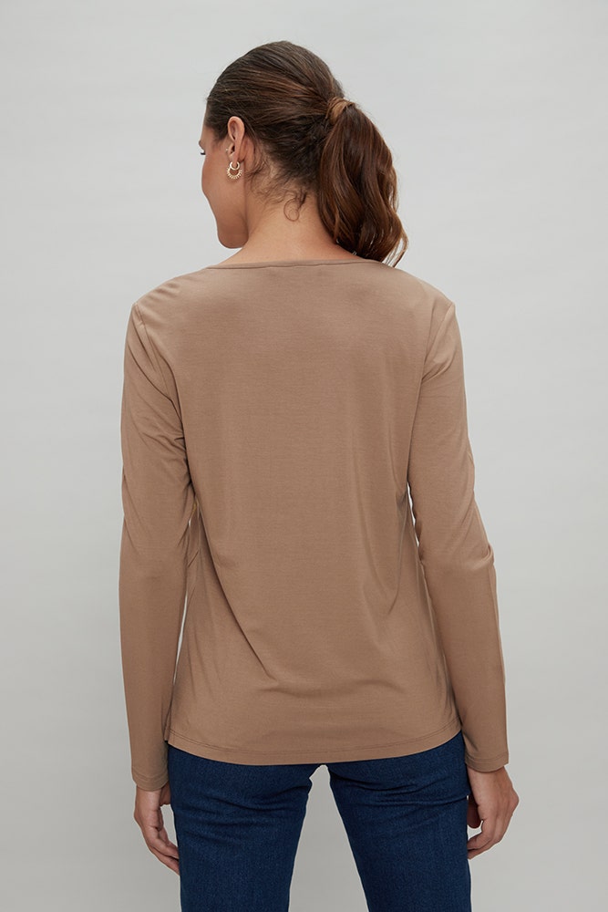 POLERA JERSEY ESTAMPADA 