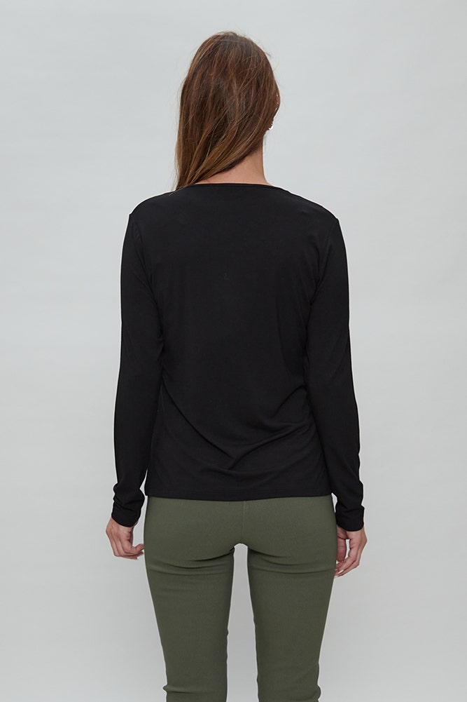 POLERA DE JERSEY ESTAMPADA